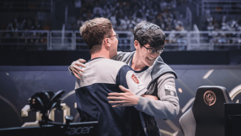 Flash Wolves