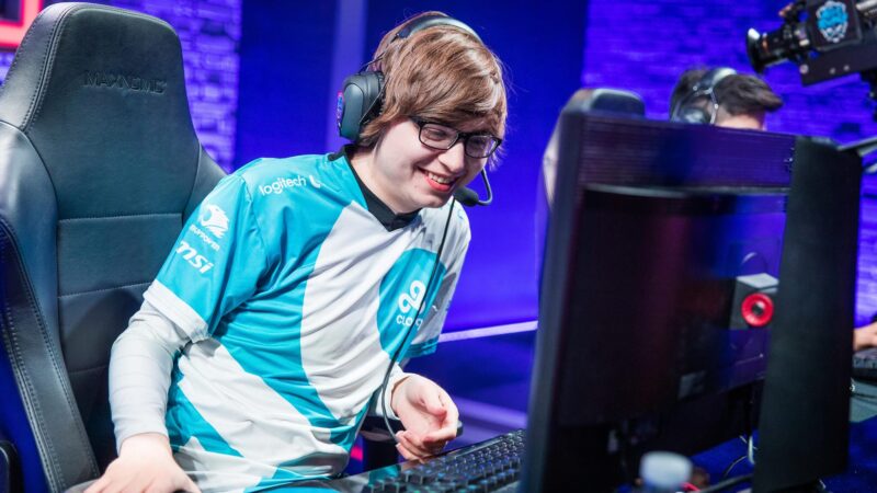sneaky c9