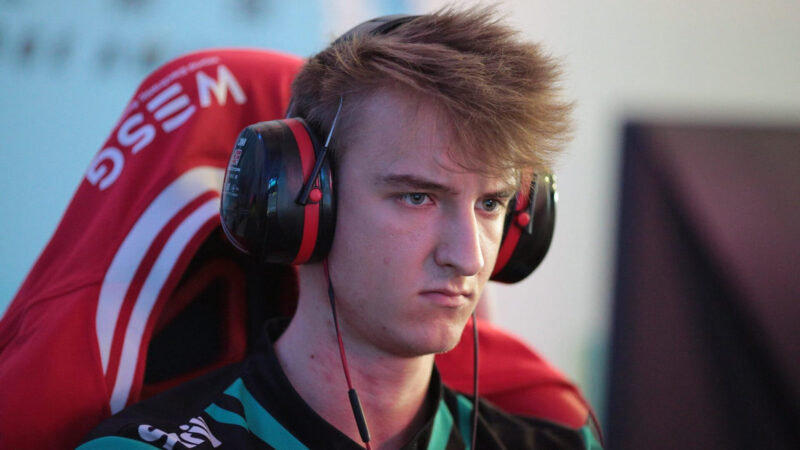 QLASH Elazer