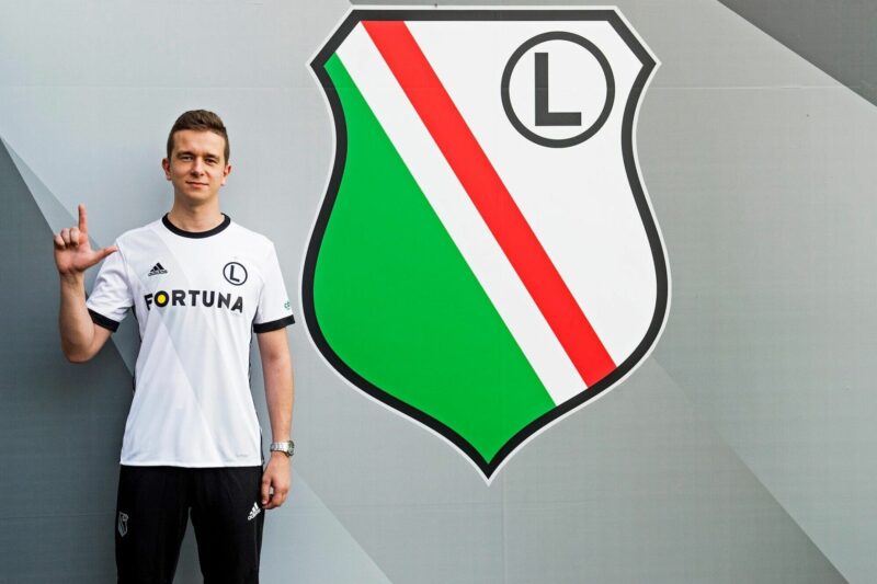 http://legia.com