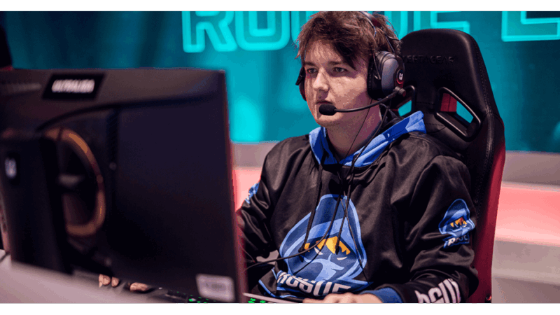 lol-ultraliga-rogue-esports-club-behave