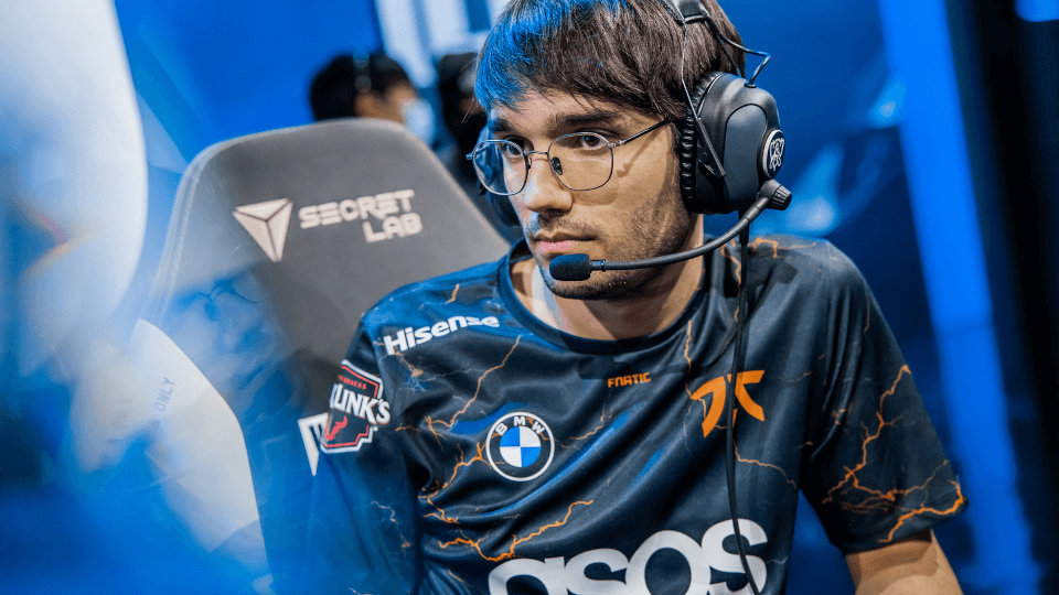 lol-worlds2022-fnatic-hylissang