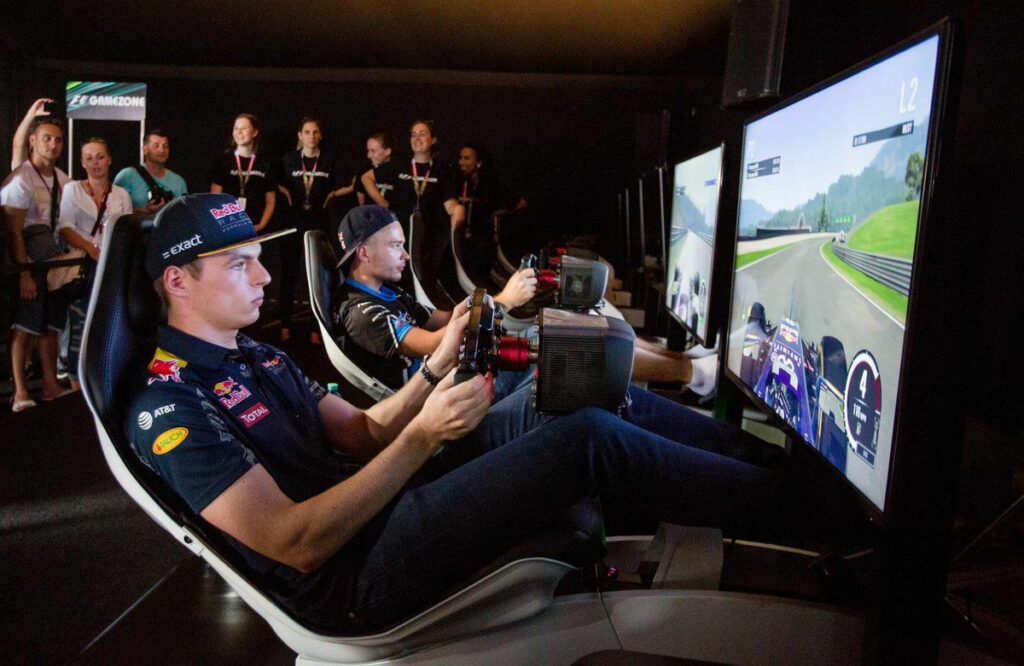 maks verstappen grający w F1 esport