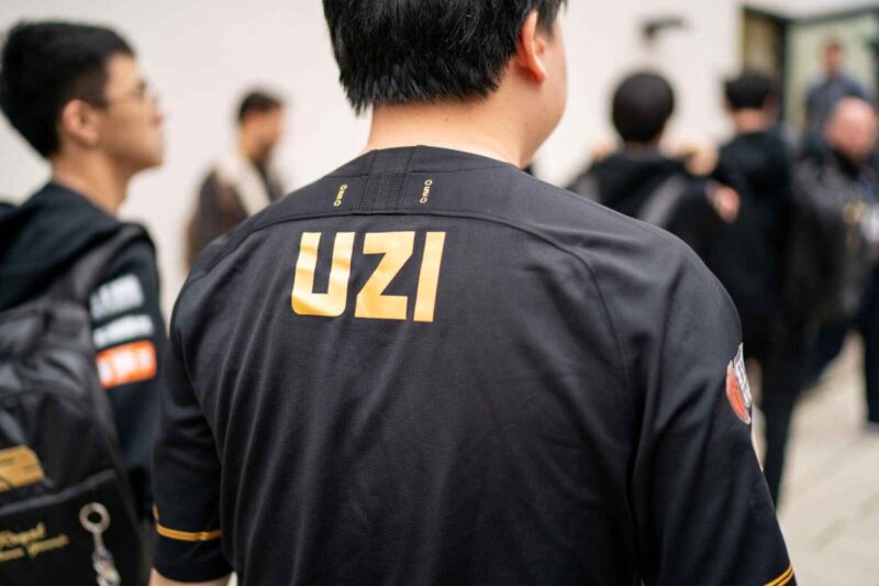 uzi lol